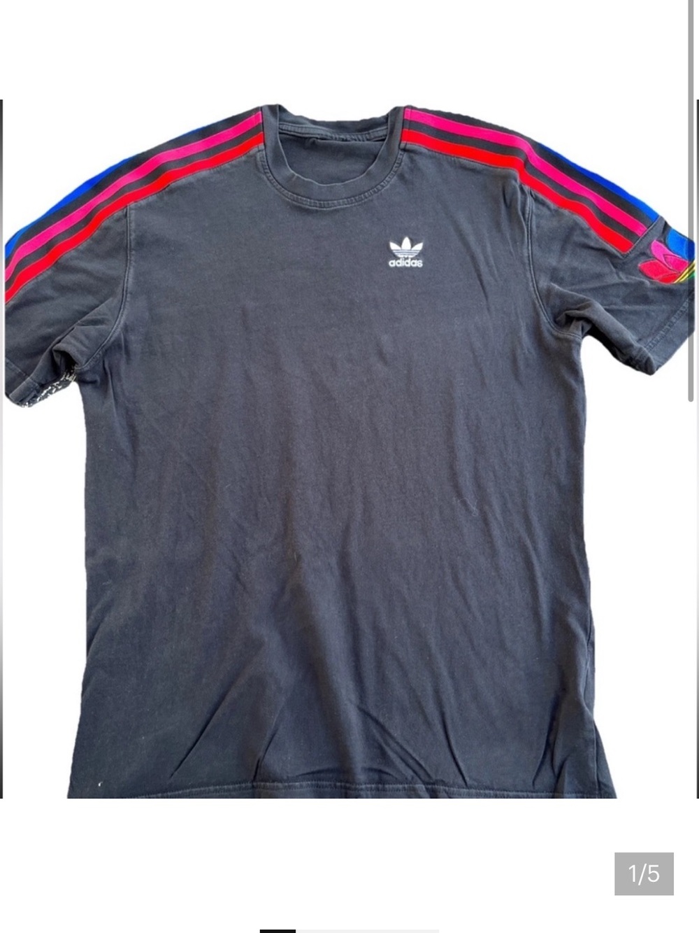 Adidas Originals Tshirt With Colorful Stripes Size M